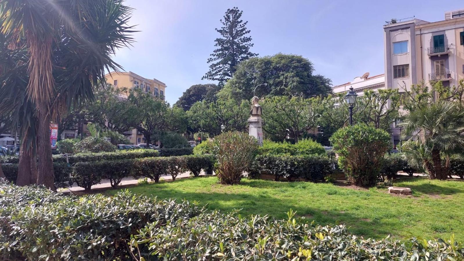 Casa Santoliva In Centro A Palermo Hotel Eksteriør billede